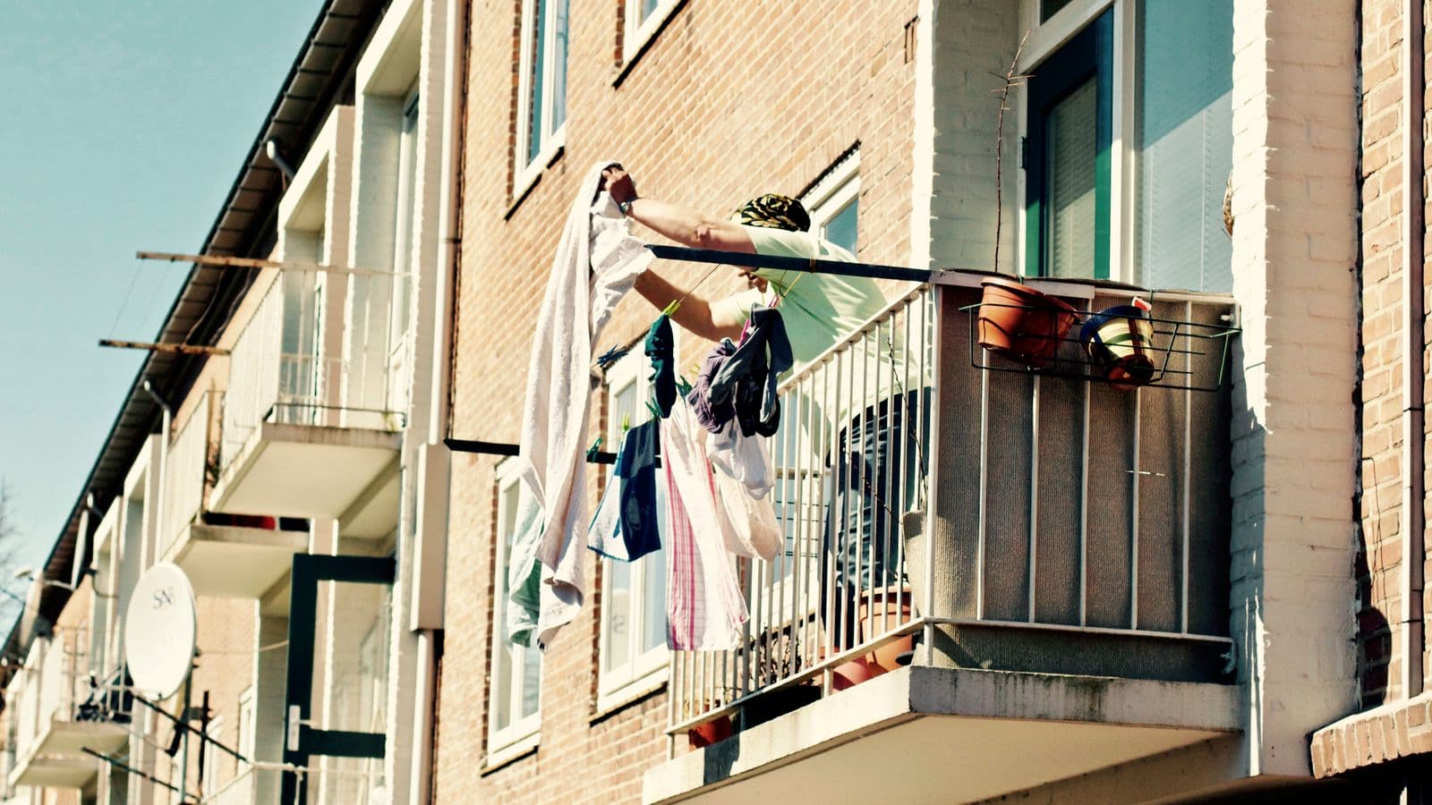 Drying your washing outside when you live in a flat